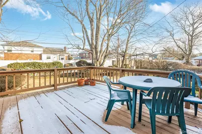 19 Parkdale Drive, Farmingdale, NY 11735 - Photo 25