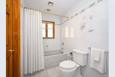 151-52 21st Avenue, Whitestone, NY 11357 - Photo 11