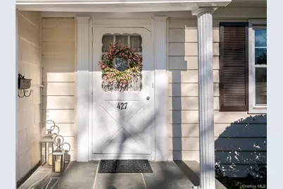 427 Ryder Road, Manhasset, NY 11030 - Photo 3