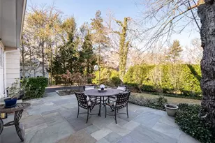 427 Ryder Rd, Manhasset, NY 11030 - Photo 23