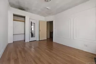 3220 Bayswater Ct, Far Rockaway, NY 11691 - Photo 11