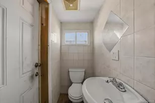 3220 Bayswater Ct, Far Rockaway, NY 11691 - Photo 9