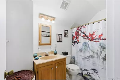 1039 Sipp Avenue, Medford, NY 11763 - Photo 37