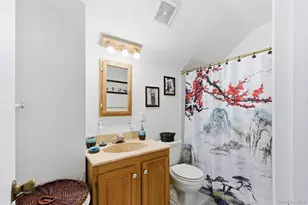 1039 Sipp Ave, Medford, NY 11763 - Photo 37