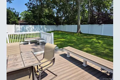 1039 Sipp Avenue, Medford, NY 11763 - Photo 11