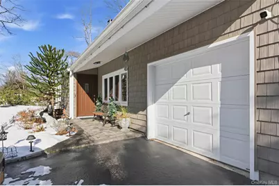 1039 Sipp Avenue, Medford, NY 11763 - Photo 7