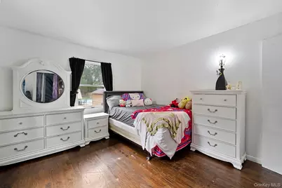 824 Lincoln Avenue, Bohemia, NY 11716 - Photo 9