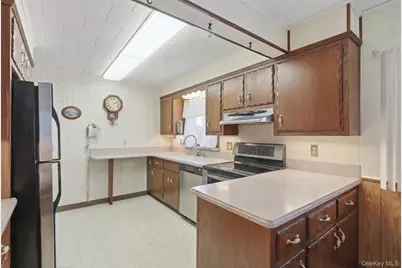 26 St Georges Avenue, Monroe, NY 10950 - Photo 9