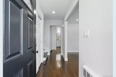 53 Elizabeth Drive, Bethpage, NY 11714 - Photo 3