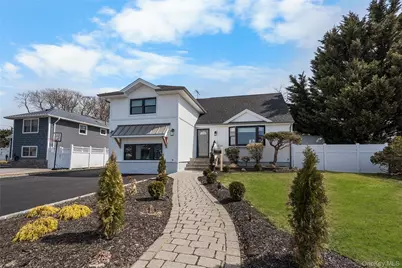 53 Elizabeth Drive, Bethpage, NY 11714 - Photo 3