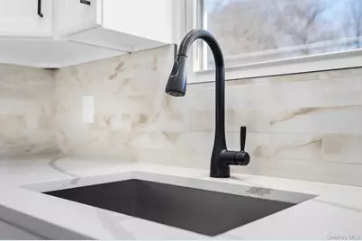 53 Elizabeth Drive, Bethpage, NY 11714 - Photo 11