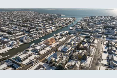 110 Thornwood Road, Massapequa Park, NY 11762 - Photo 35