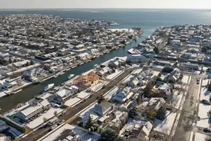 110 Thornwood Rd, Massapequa Park, NY 11762 - Photo 35