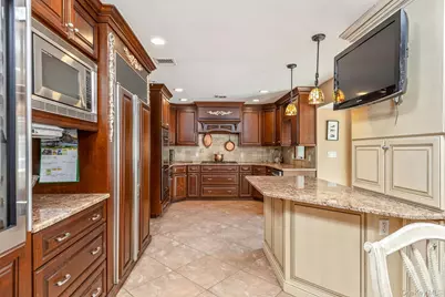 110 Thornwood Road, Massapequa Park, NY 11762 - Photo 11