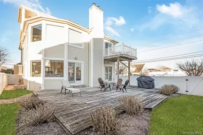 120 Neptune Place, Massapequa, NY 11758 - Photo 35