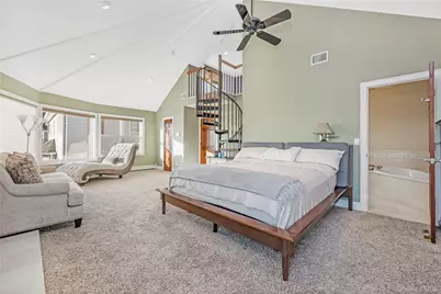 120 Neptune Place, Massapequa, NY 11758 - Photo 25