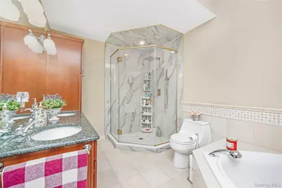 120 Neptune Place, Massapequa, NY 11758 - Photo 27