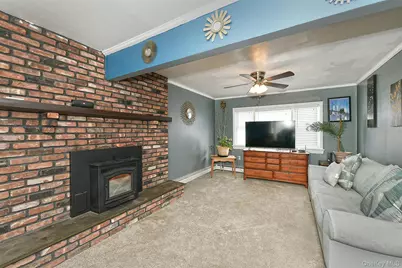 59 Stone Lane, Levittown, NY 11756 - Photo 5