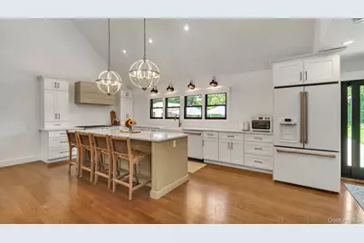 99 Beach Road, Westhampton Beach, NY 11978 - Photo 9