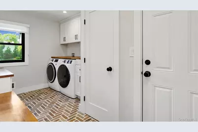 99 Beach Road, Westhampton Beach, NY 11978 - Photo 19