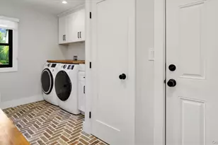 99 Beach Rd, Westhampton Beach, NY 11978 - Photo 19