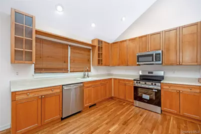 1A Jackson Avenue #A, Hampton Bays, NY 11946 - Photo 17