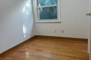 64-48 Cloverdale Blvd, Bayside, NY 11364 - Photo 11