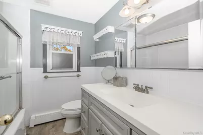 265 S 4th Street, Lindenhurst, NY 11757 - Photo 7