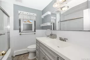 265 S 4th St, Lindenhurst, NY 11757 - Photo 7