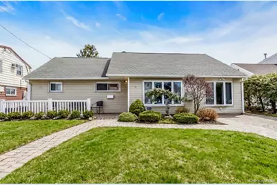 9 Blanche Street Street, Plainview, NY 11803 - Photo 1