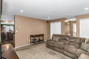 9 Blanche Street St, Plainview, NY 11803 - Photo 17