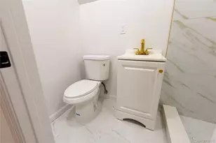 58 Norfleet Ln, Coram, NY 11727 - Photo 27