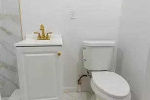 58 Norfleet Ln, Coram, NY 11727 - Photo 21