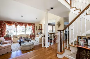 2 Bonnie Lynn Ct, Roslyn, NY 11576 - Photo 29