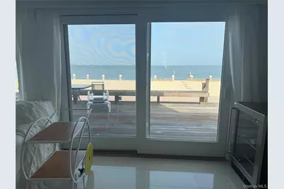 25 Shinnecock Road, East Quogue, NY 11942 - Photo 15