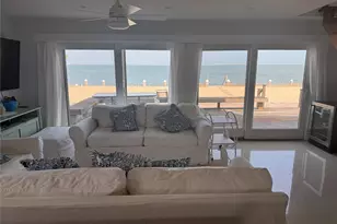 25 Shinnecock Rd, East Quogue, NY 11942 - Photo 13