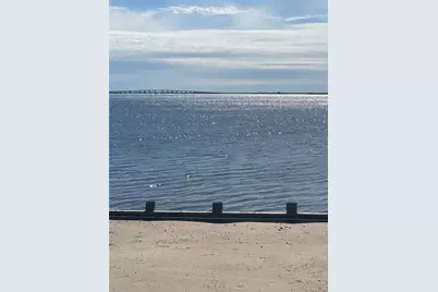 25 Shinnecock Road, East Quogue, NY 11942 - Photo 5