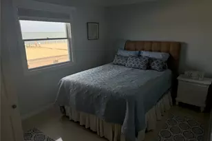 25 Shinnecock Rd, East Quogue, NY 11942 - Photo 17