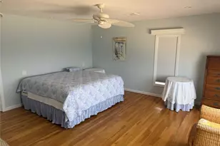 25 Shinnecock Rd, East Quogue, NY 11942 - Photo 21