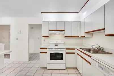 113 Birchwood Road, Coram, NY 11727 - Photo 13