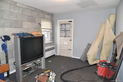 806 Waring Avenue, Bronx, NY 10467 - Photo 23