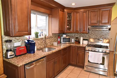 806 Waring Avenue, Bronx, NY 10467 - Photo 9