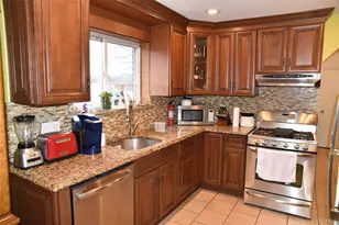 806 Waring Ave, Bronx, NY 10467 - Photo 9