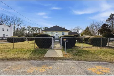 92 Apple Street, Brentwood, NY 11717 - Photo 1