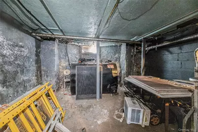 66 W 2nd Street, Mount Vernon, NY 10550 - Photo 33