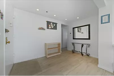 560 W Broadway #6B, Long Beach, NY 11561 - Photo 15