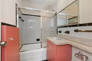 560 W Broadway, Long Beach, NY 11561 - Photo 13