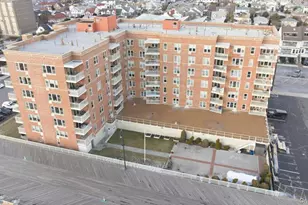 560 W Broadway, Long Beach, NY 11561 - Photo 17