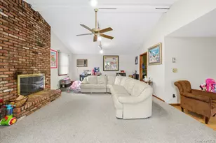 17 Wilson Ln, Bethpage, NY 11714 - Photo 11