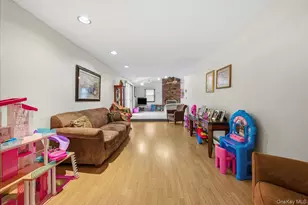 17 Wilson Ln, Bethpage, NY 11714 - Photo 13